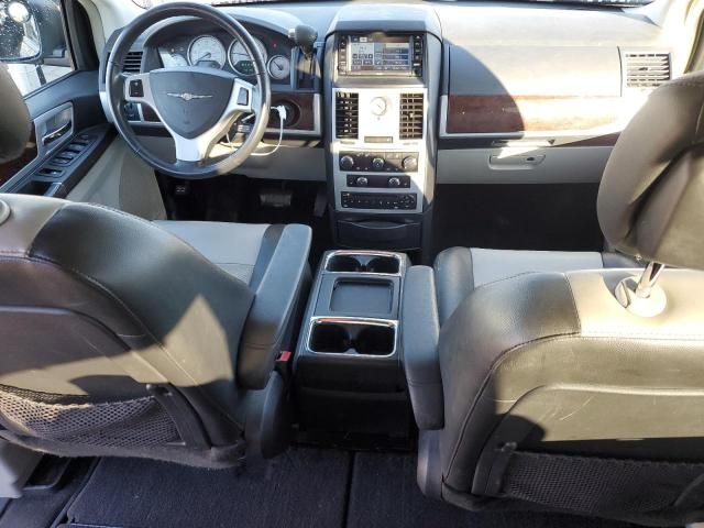 2010 Chrysler Town & Country Touring Plus