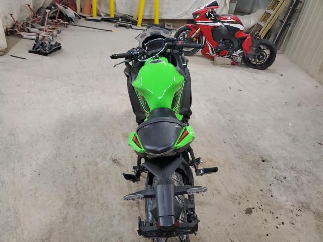 2024 Kawasaki EX650 P