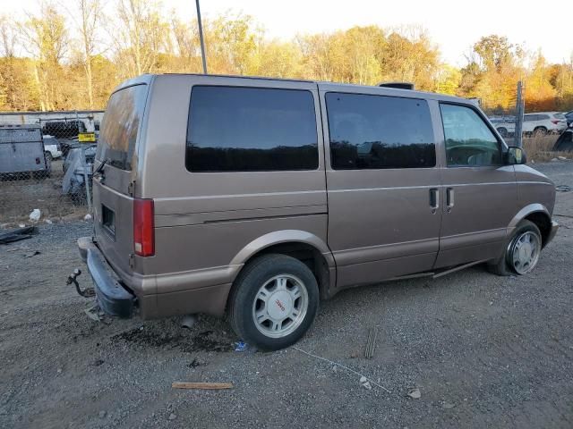 2004 GMC Safari XT