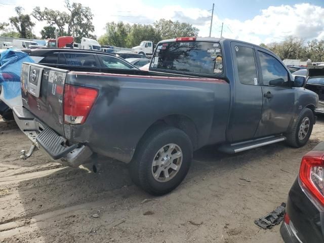 2004 Nissan Titan XE