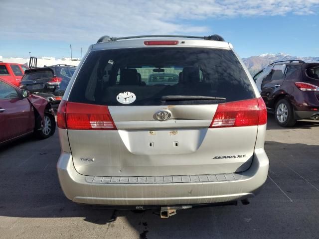 2004 Toyota Sienna XLE