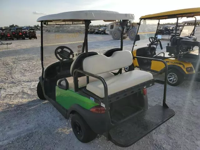 2009 Golf Club Car