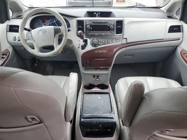 2011 Toyota Sienna XLE