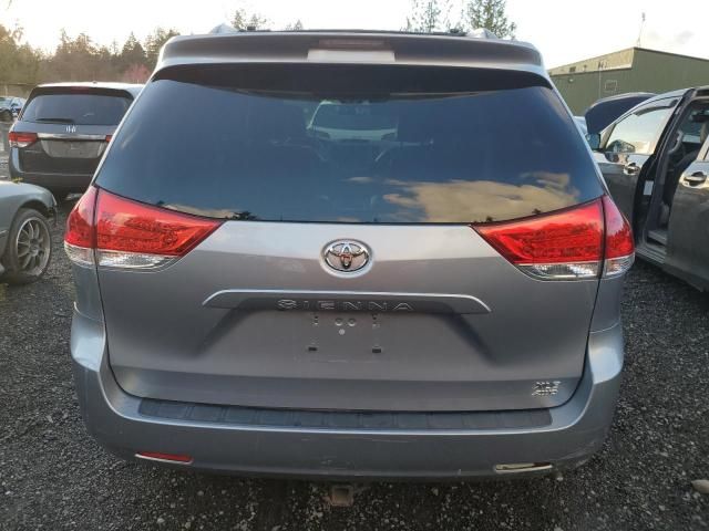 2012 Toyota Sienna XLE