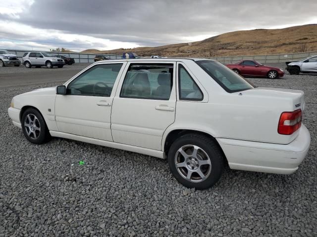 1999 Volvo S70