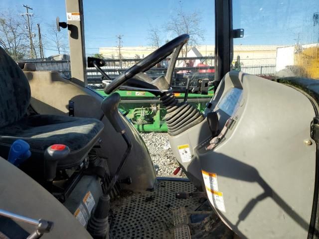 2013 Mahindra And Mahindra Tractor