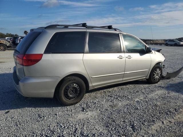 2004 Toyota Sienna CE