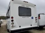 2014 Ford Econoline E450 Super Duty Cutaway Van