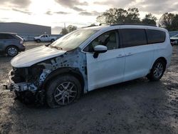 Carros salvage sin ofertas aún a la venta en subasta: 2021 Chrysler Voyager LXI