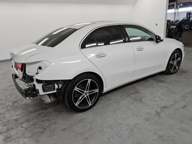 2019 Mercedes-Benz A 220