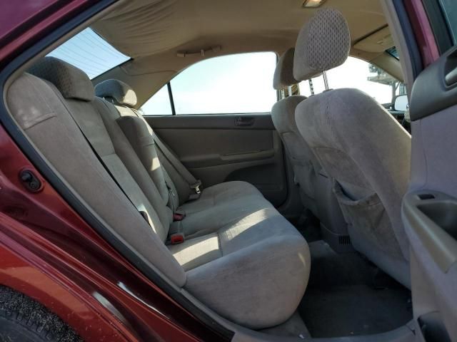 2004 Toyota Camry LE