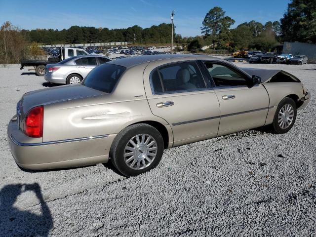 2004 Lincoln Town Car Executive