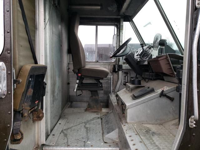 2009 Freightliner Chassis M Line WALK-IN Van