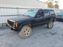 Carros salvage sin ofertas aún a la venta en subasta: 1998 Jeep Cherokee Sport