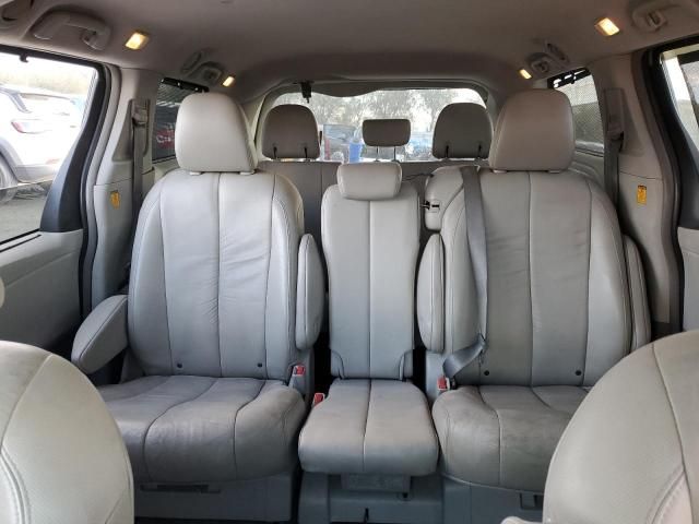 2012 Toyota Sienna XLE