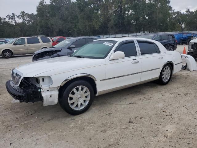 2007 Lincoln Town Car Signature Limited