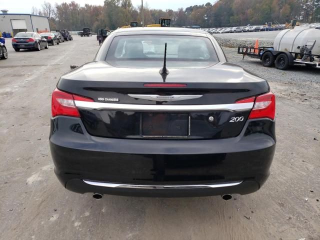 2014 Chrysler 200 Limited