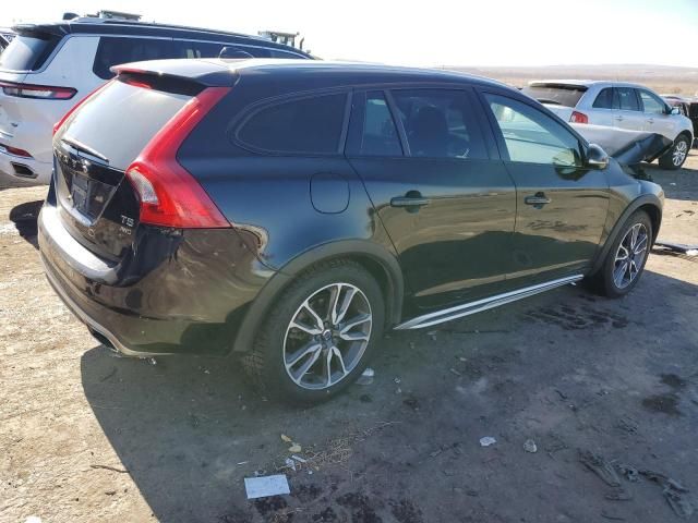 2018 Volvo V60 Cross Country Premier