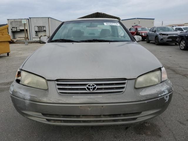 1999 Toyota Camry LE