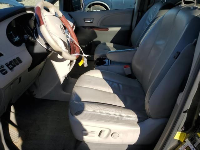 2011 Toyota Sienna XLE