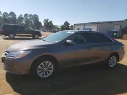 Vehiculos salvage en venta de Copart Longview, TX: 2017 Toyota Camry LE