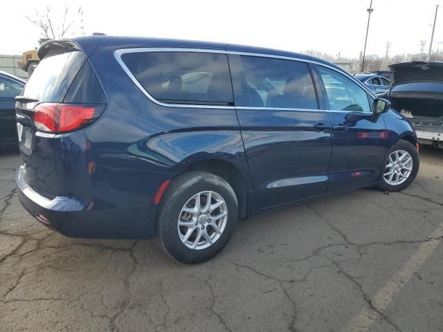 2020 Chrysler Voyager LX