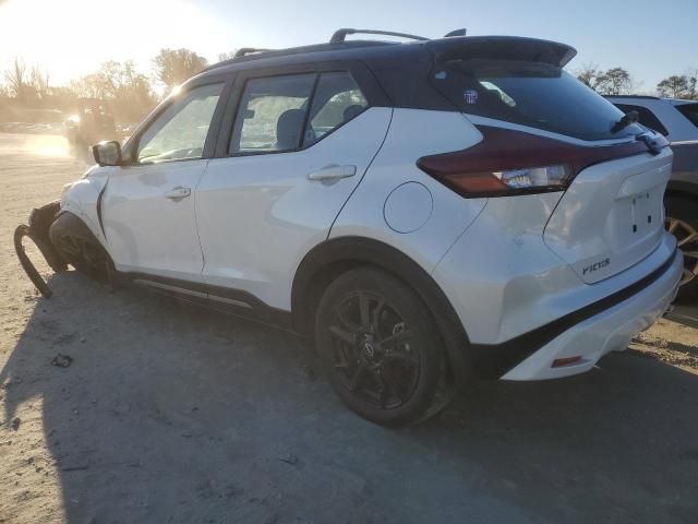 2022 Nissan Kicks SR