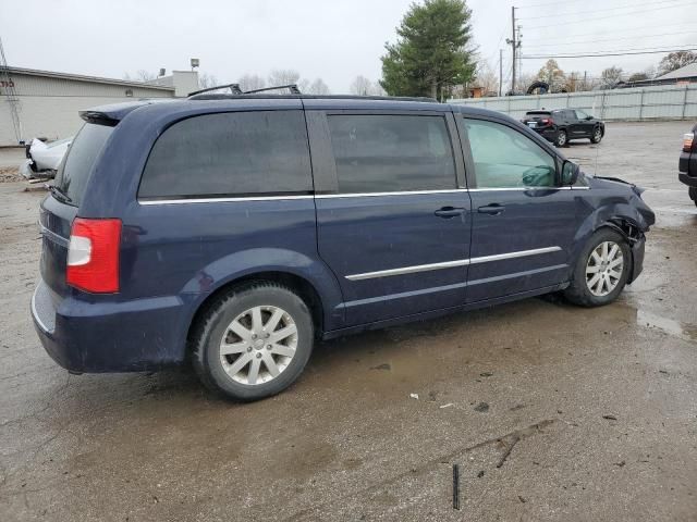 2013 Chrysler Town & Country Touring