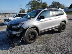 Carros salvage sin ofertas aún a la venta en subasta: 2019 Honda Passport Sport