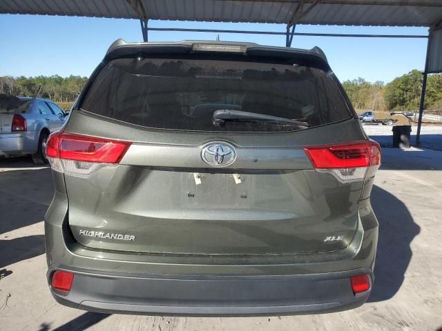 2019 Toyota Highlander SE