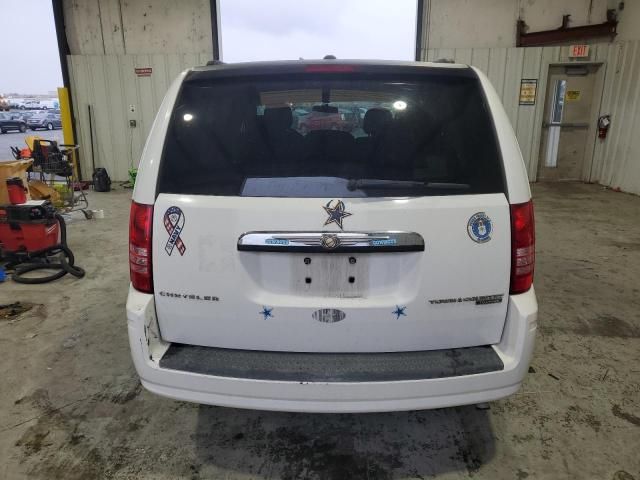 2010 Chrysler Town & Country Touring