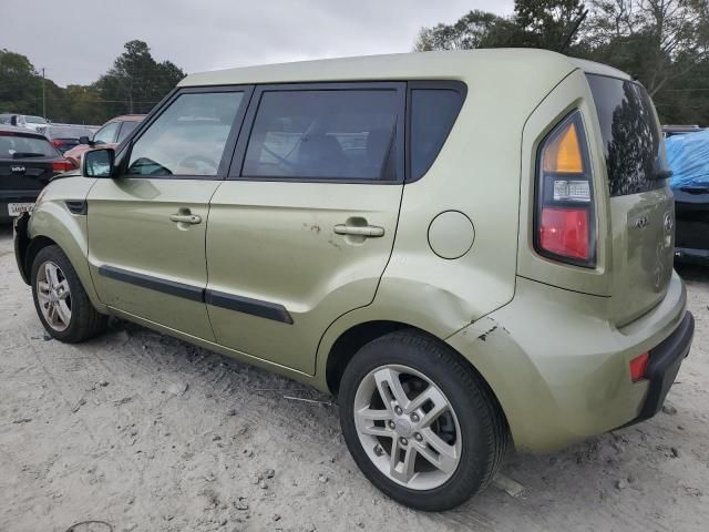 2011 KIA Soul +