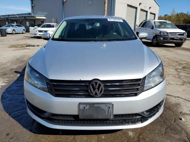 2014 Volkswagen Passat S