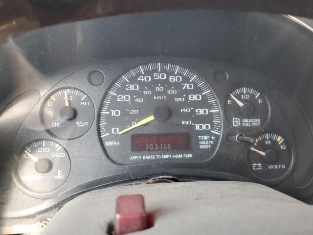 2000 GMC Safari XT