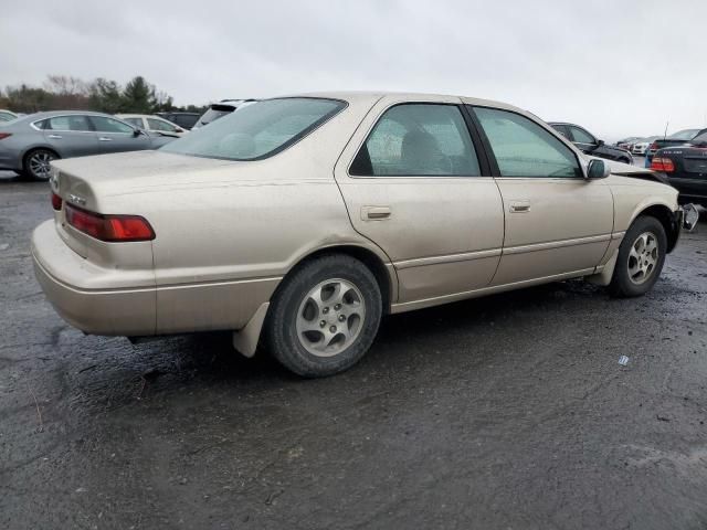 1999 Toyota Camry LE