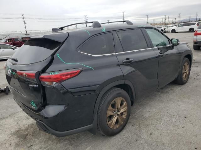 2023 Toyota Highlander Hybrid Bronze Edition