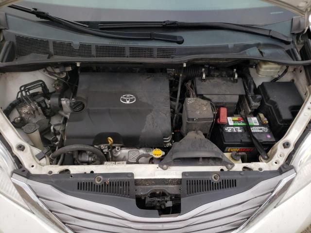 2015 Toyota Sienna XLE