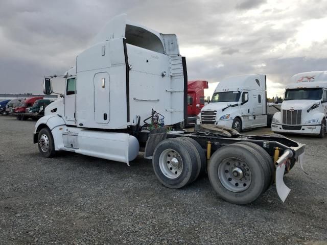 2011 Peterbilt 384