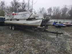 Salvage boats for sale at Spartanburg, SC auction: 1993 Crestliner Pontooniii