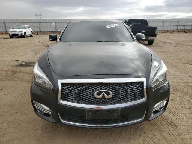 2015 Infiniti Q70 3.7