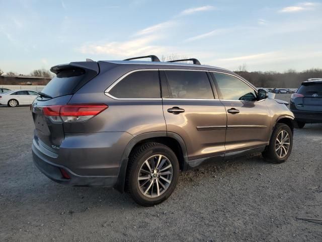 2019 Toyota Highlander SE