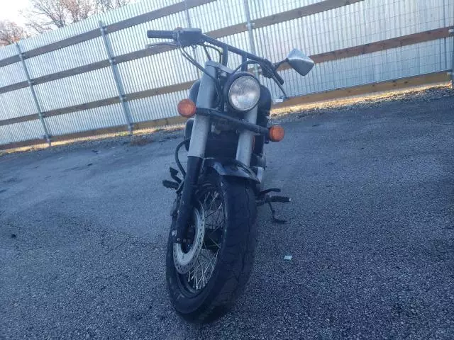 2011 Honda VT750 C2B