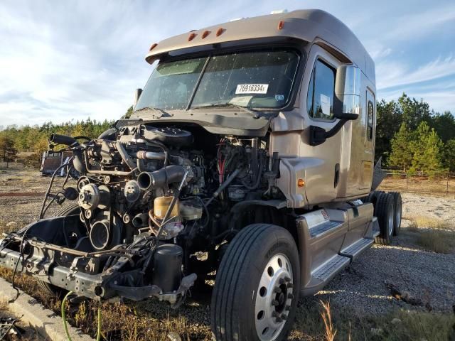 2013 Freightliner Cascadia 125