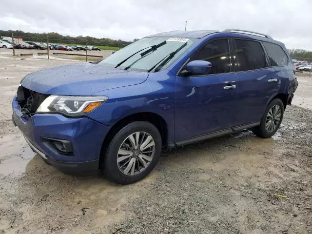 2020 Nissan Pathfinder SV