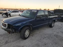 Salvage cars for sale at Sikeston, MO auction: 2003 GMC Sonoma