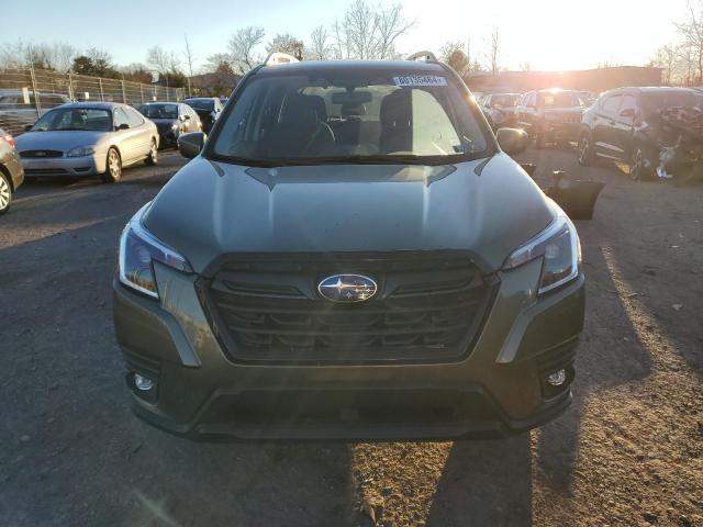 2024 Subaru Forester Premium