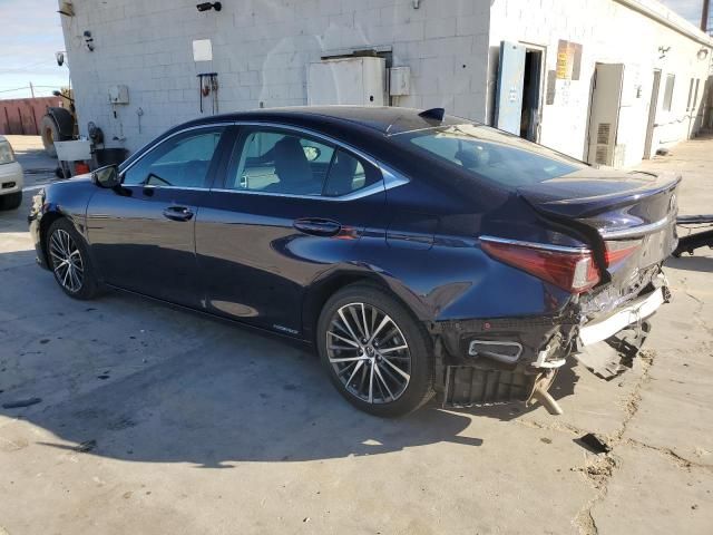 2022 Lexus ES 300H Base