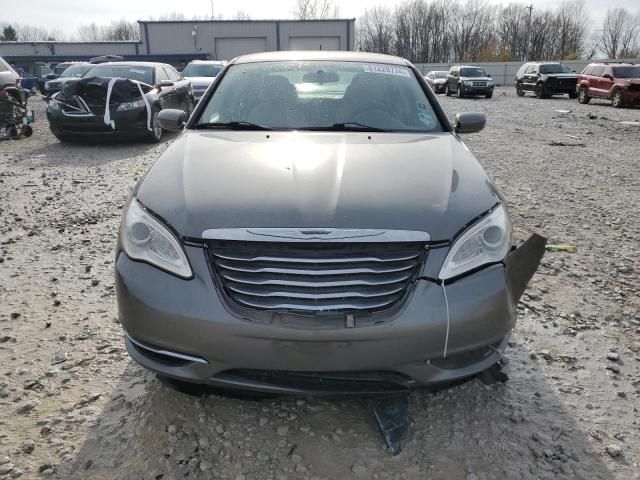 2013 Chrysler 200 LX