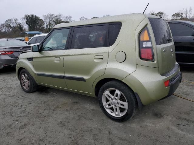 2010 KIA Soul +