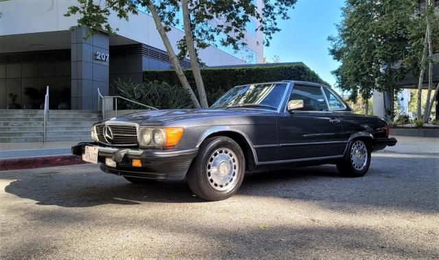 1988 Mercedes-Benz 560 SL